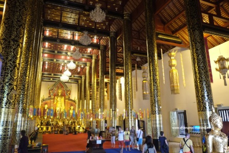 Wat Chedi Luang in innen
